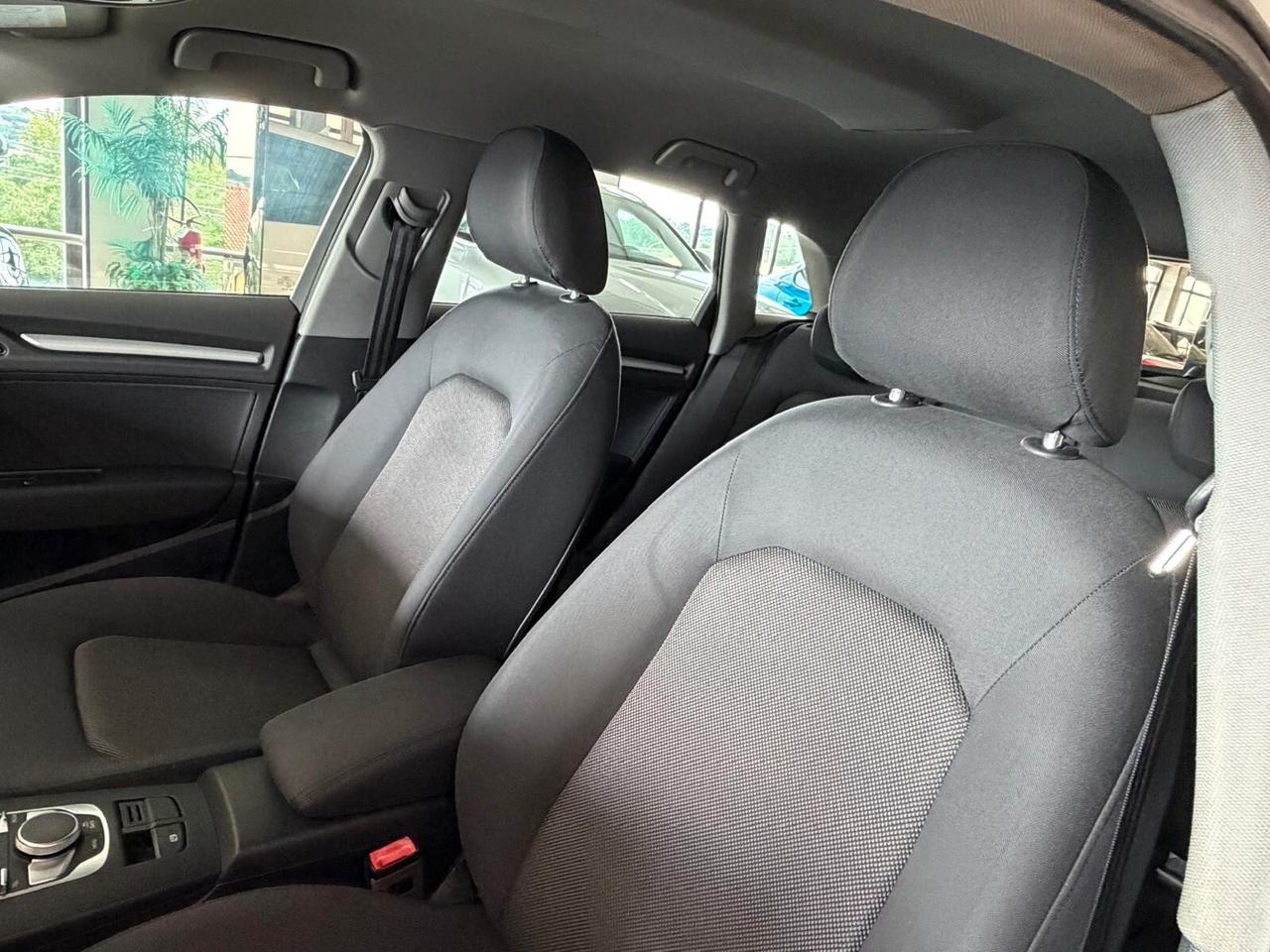 Audi A3 SB 30 1.6 TDI 115 cv. BUSINESS (Nav)