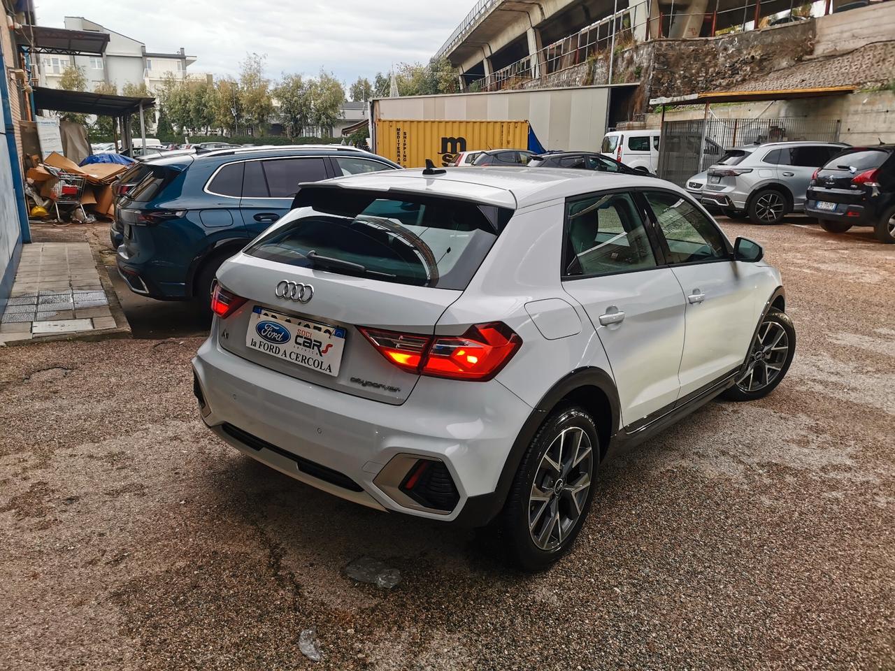 Audi A1 citycarver 30 TFSI 110cv S tronic Identity Contrast