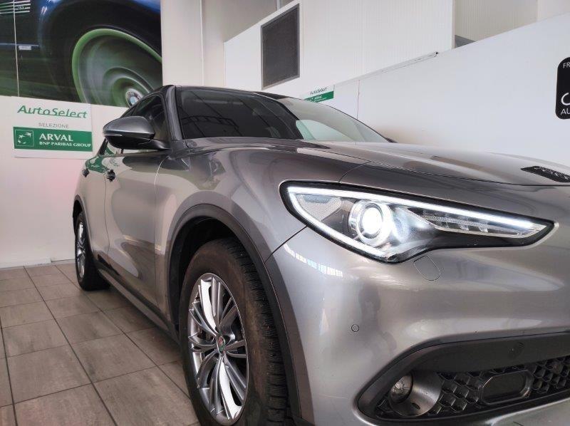 ALFA ROMEO Stelvio - Stelvio 2.2 Turbodiesel 190 CV AT8 Q4 Business