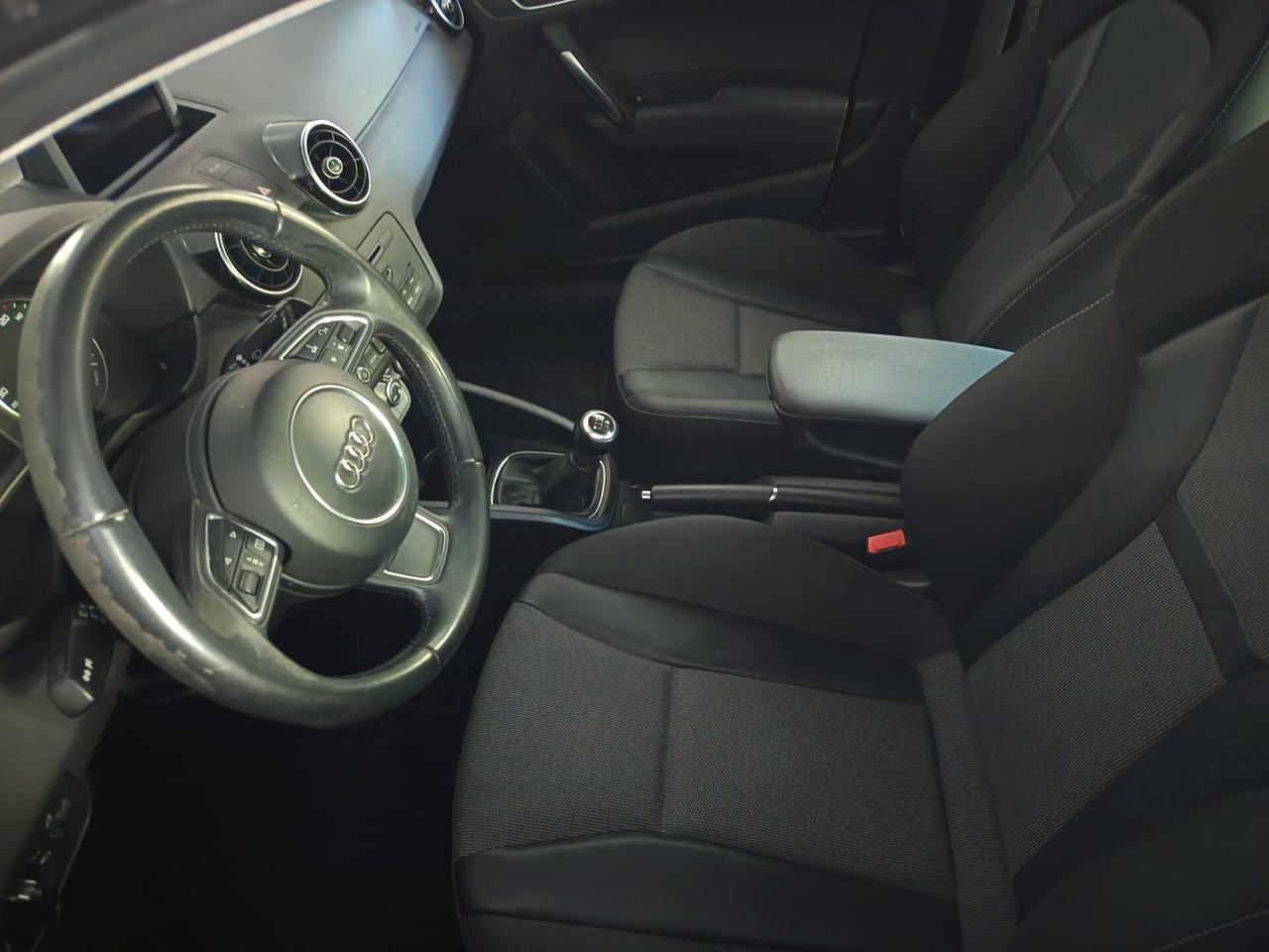 Audi A1 1.6 TDI S line edition plus