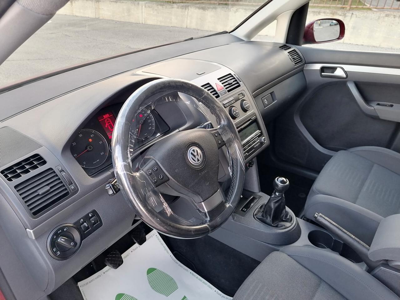 Volkswagen Touran 2.0 TDI HIGHLINE 7 POSTI 2009
