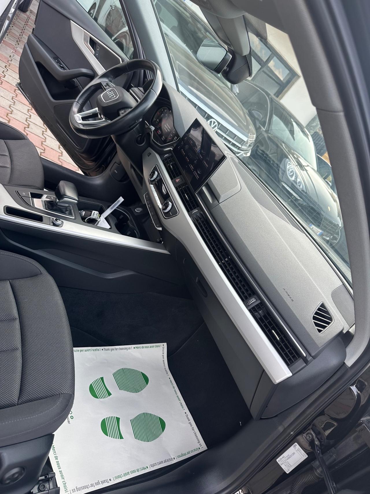 Audi A4 Avant 40 TDI quattro S tronic Business Advanced