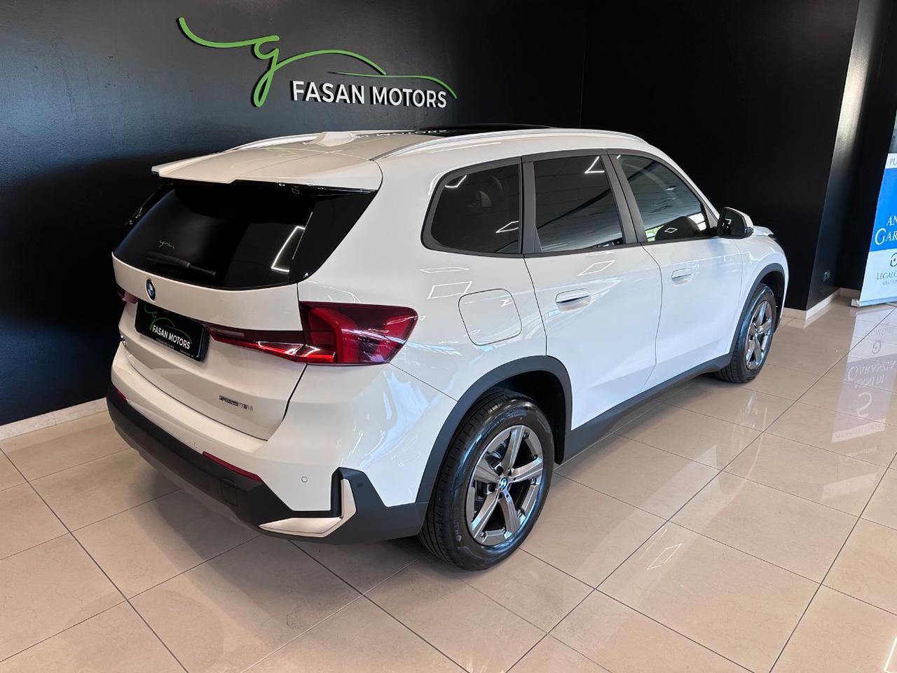BMW X1 sdrive18i X-Line auto BOLLO PAGATO FINO A GENNAIO 2027