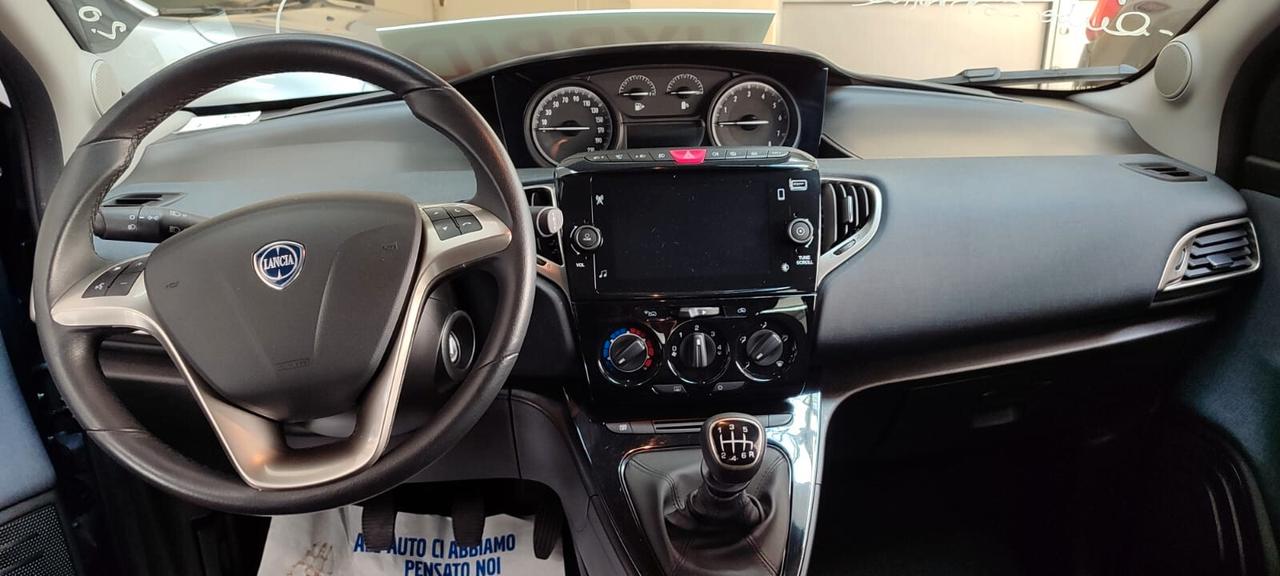 Lancia Ypsilon 1.0 FireFly 5 porte S&S Hybrid Ecochic Gold