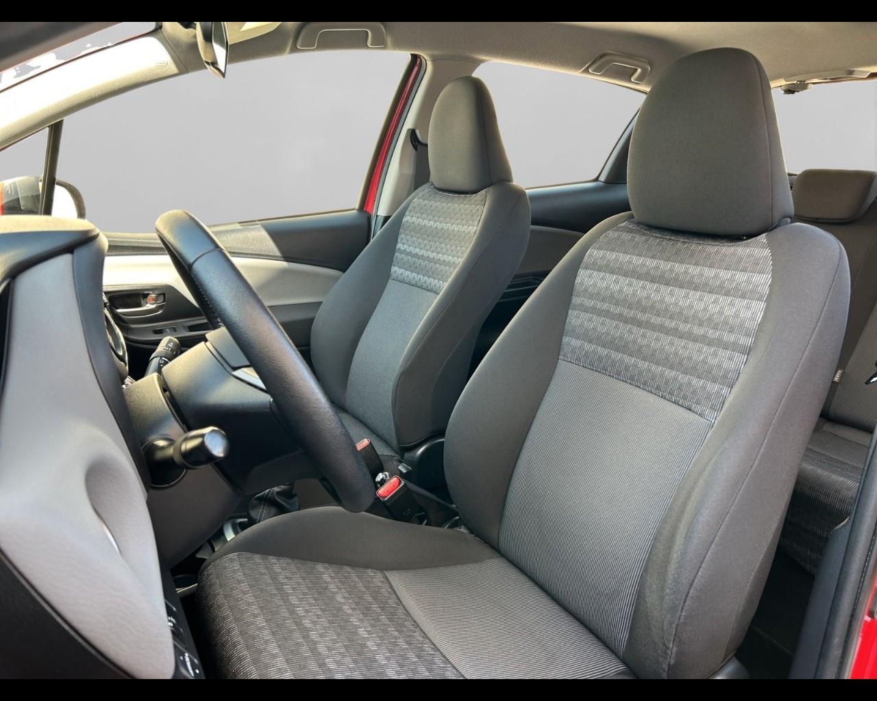 TOYOTA Yaris III 2015 - Yaris 5p 1.0 Lounge