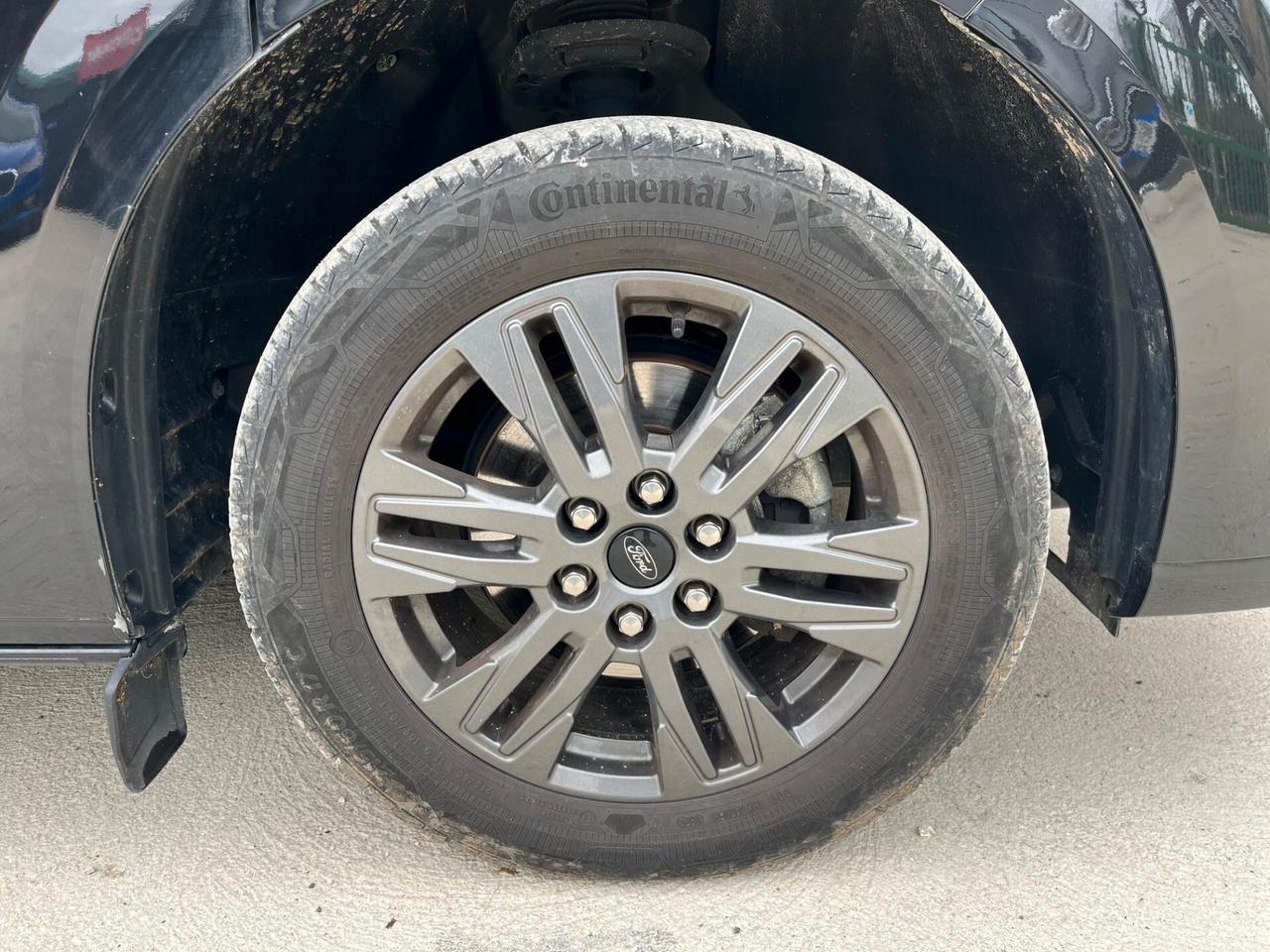 Ford Tourneo Custom 320 L2H1 2.0 170CV AUTO