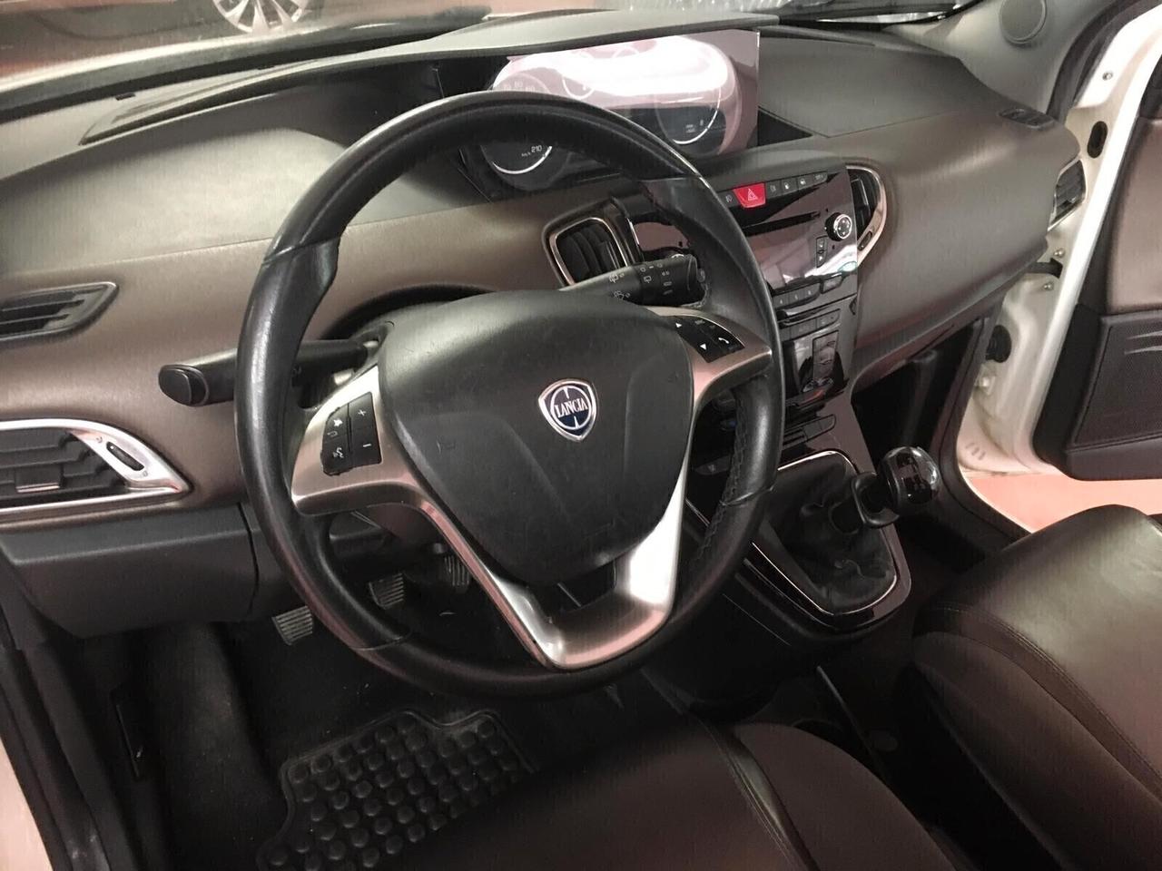 LANCIA YPSILON serie4 GPL Orig. Lancia 1.2 CV 69 ECOCHIC-PLATINUM garanzia 12 mesi