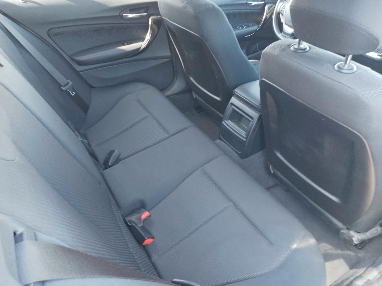 Bmw 118 118d 5p. Advantage