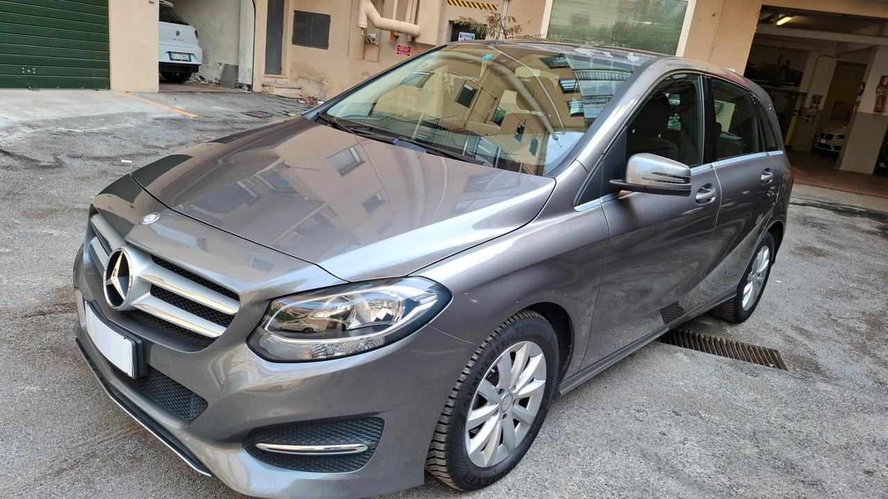 Mercedes-benz B 180 d Automatic Premium