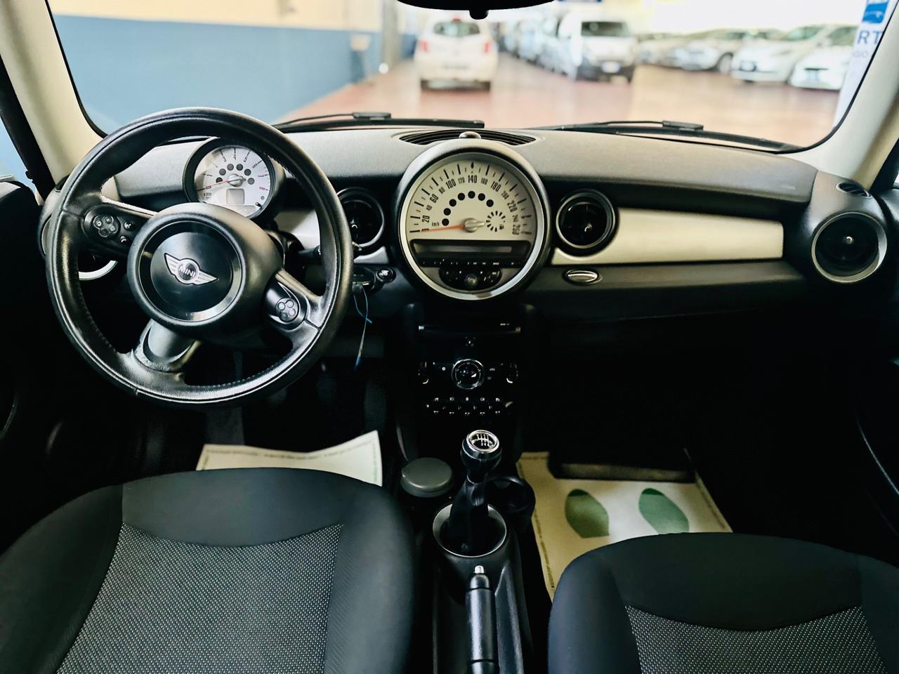 Splendida Mini 1.6benz/2012/ok neopatentati