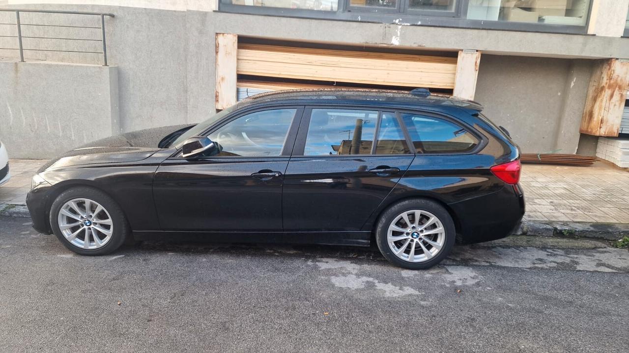 Bmw 320 320d xDrive Touring