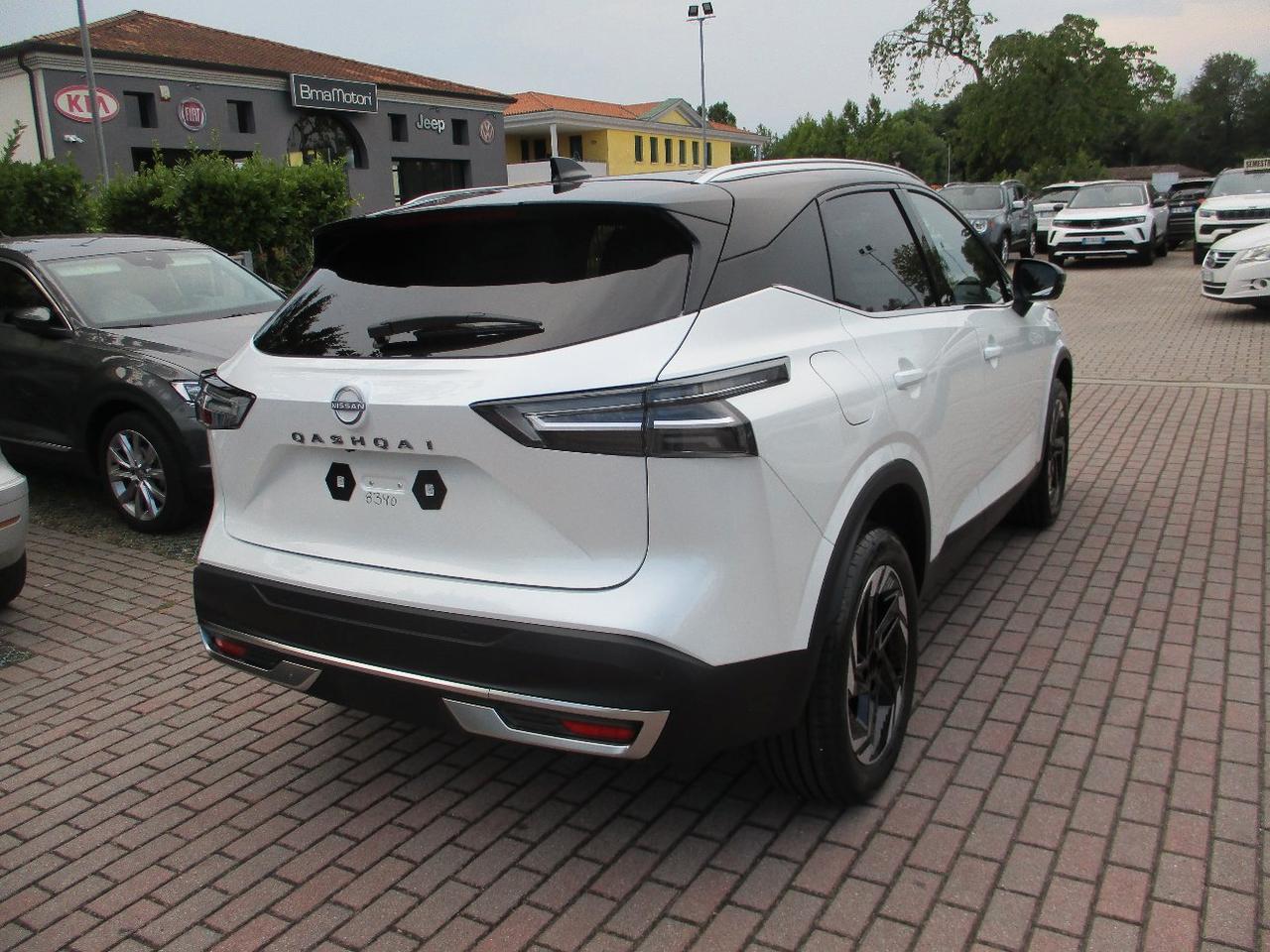 Nissan Qashqai MHEV 158 CV X-tronik N-Connecta WINTER PACK Bicolore