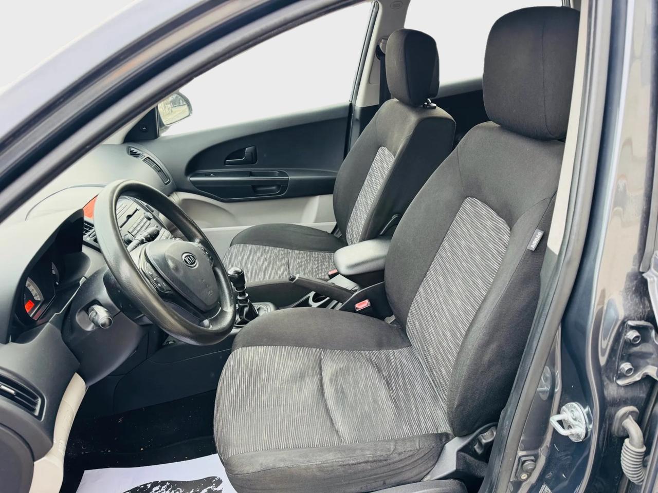 Kia Ceed 1.4 benzina gpl anno 2009 neo patentati