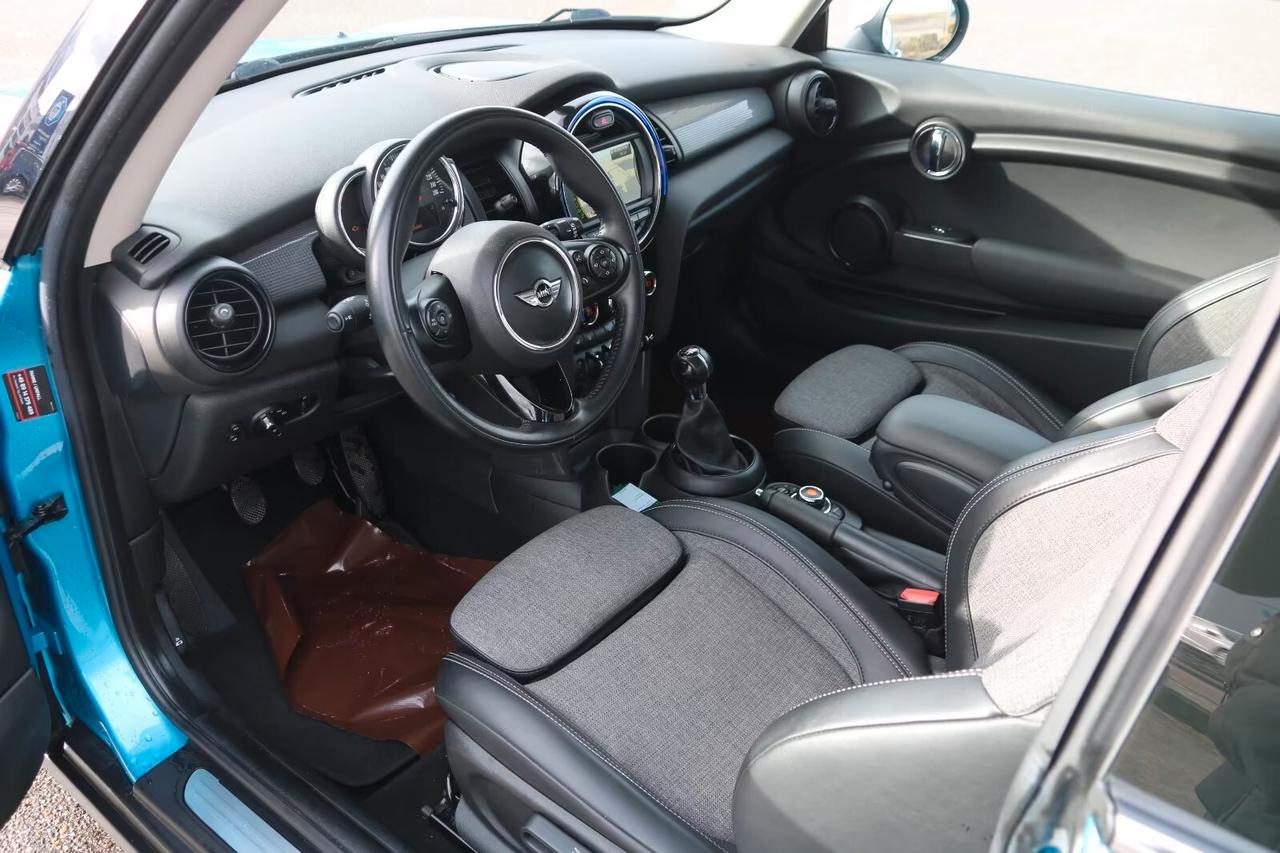 Mini Cooper 1.5 136cv