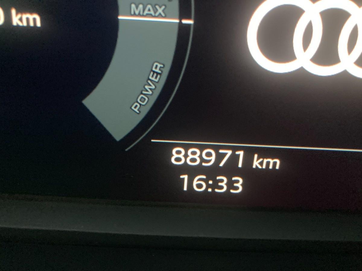 AUDI Q3 45 1.4 tfsi e Business s-tronic