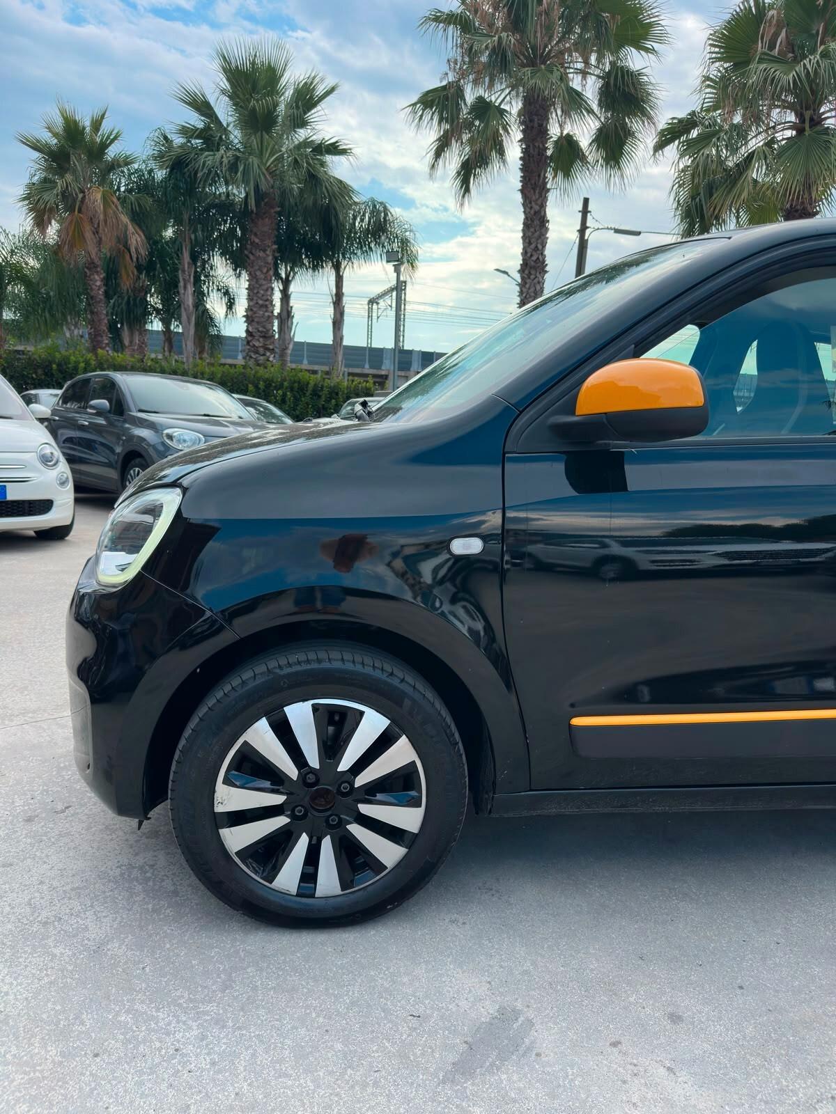 Renault Twingo SCe 65 CV Urban Night