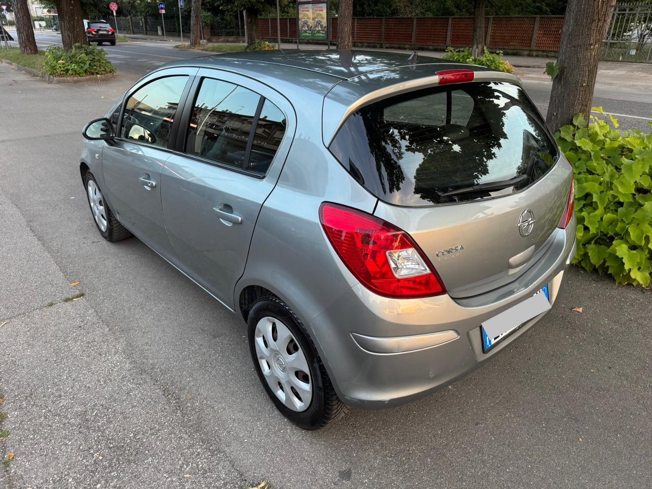 Opel Corsa 1.2 5 p GPL neopaten garanzia 12 mesi