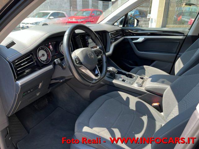 VOLKSWAGEN Touareg 3.0 V6 TDI SCR 231 cv PROMO !