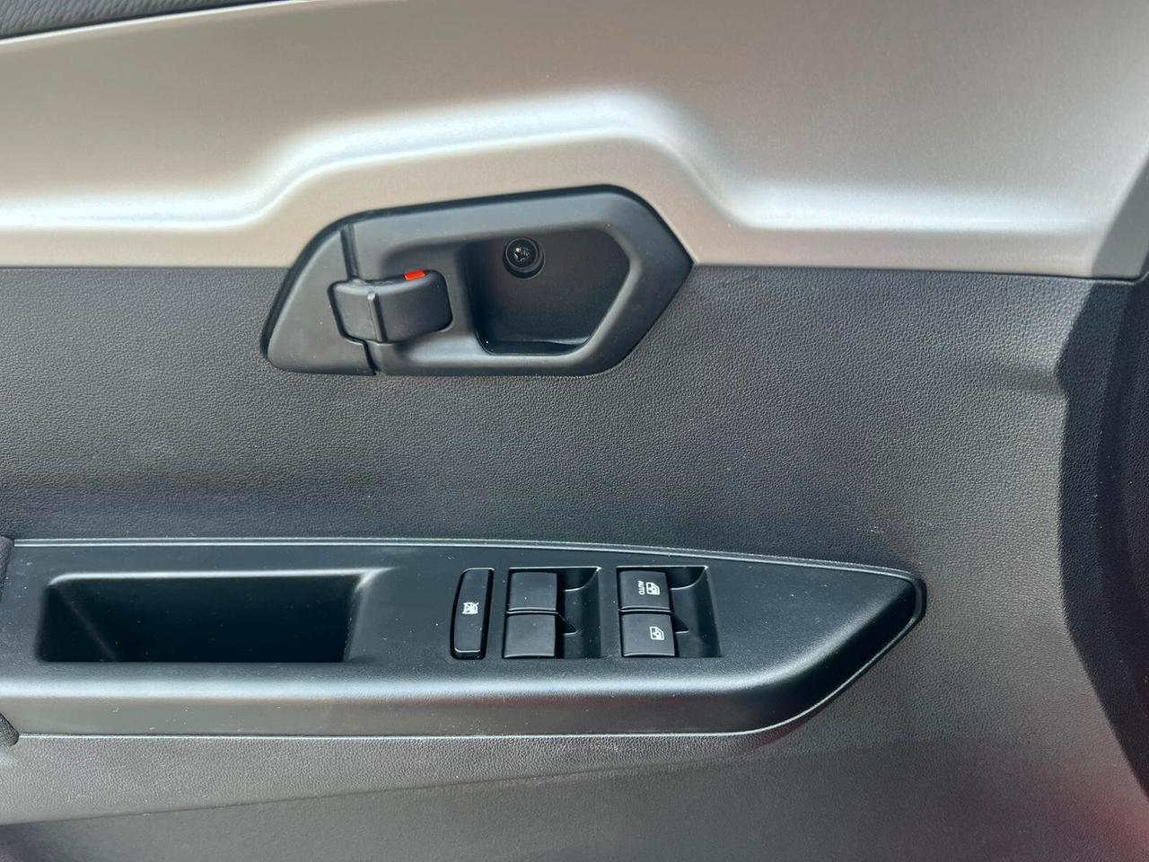 MAHINDRA KUV100 1.2 VVT K6+ 2025!!!