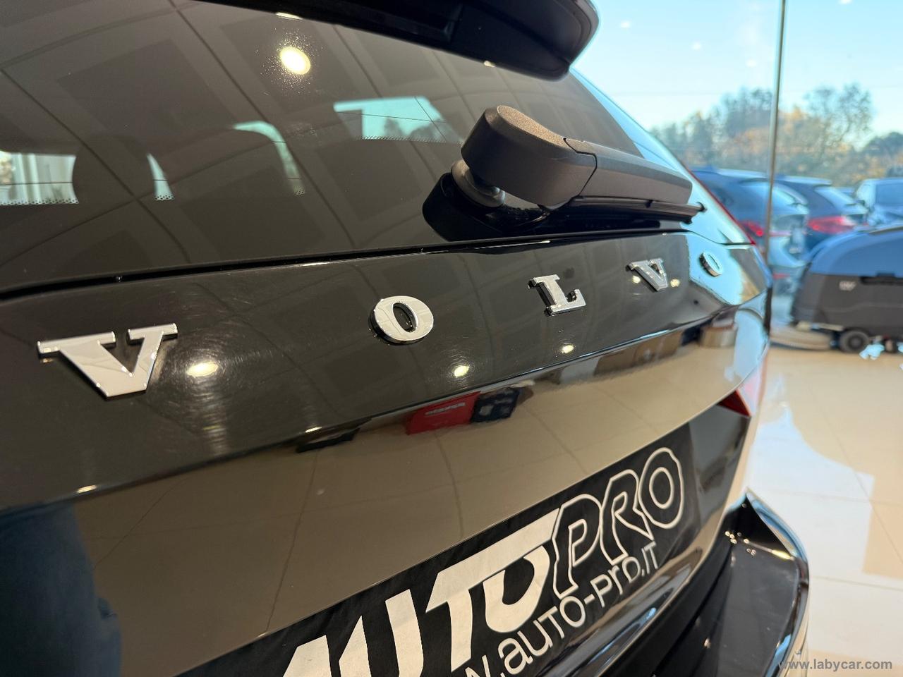 VOLVO V60 D3 Momentum Business