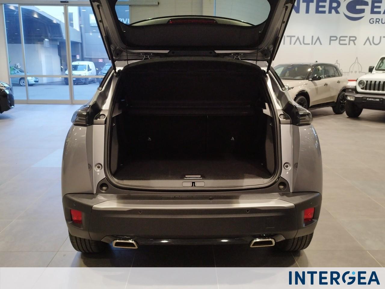 PEUGEOT 2008 1.2 hybrid GT 145cv e-dcs6