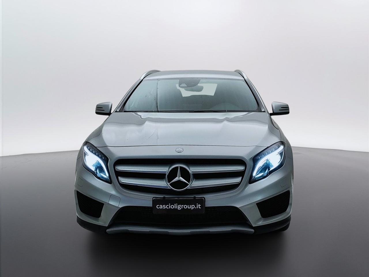 Mercedes-Benz GLA-X156 2014 - GLA 220 d Premium 4matic 177cv auto