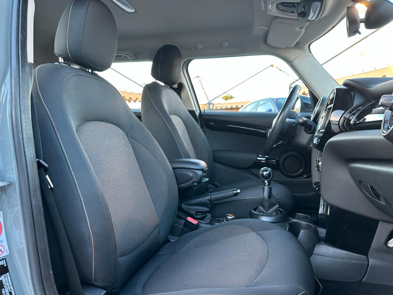 MINI Cooper D 1.5 115 CV 5 porte Business XL