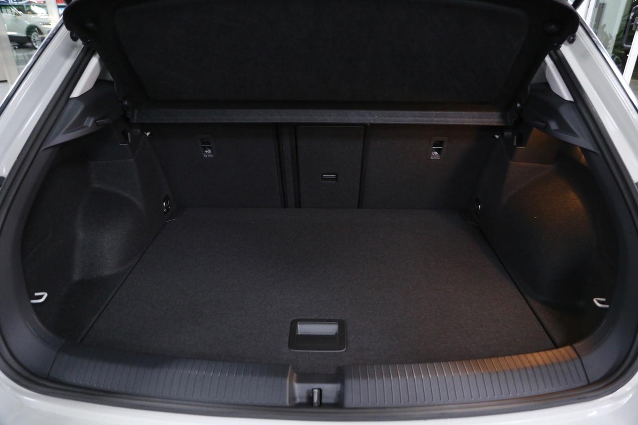 Volkswagen T-Roc Edition Plus 1.0 TSI 115 CV_KM0_2025