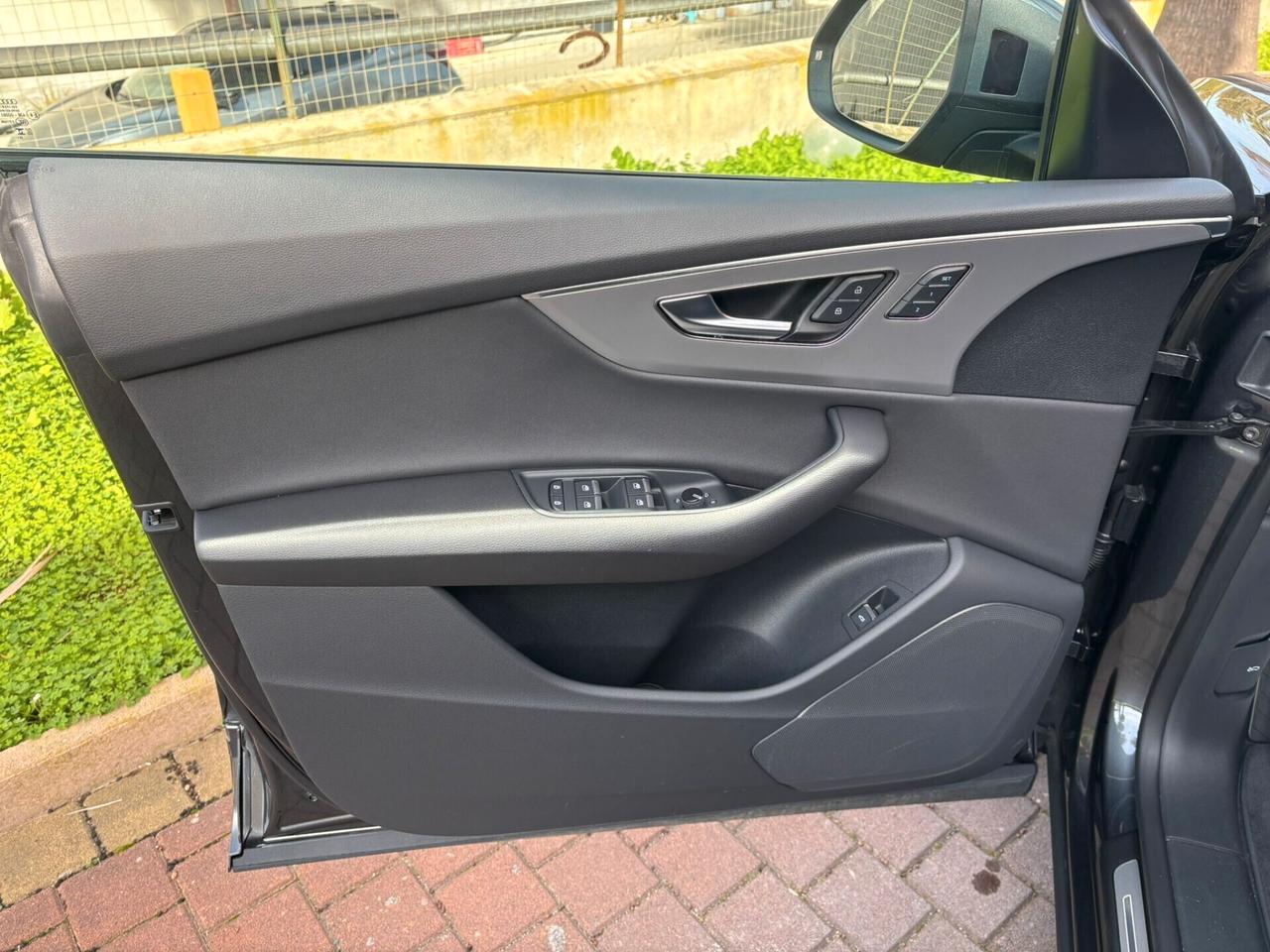 Audi Q8 SUV 50 TDI 286 CV quattro tiptronic S line edition//-/