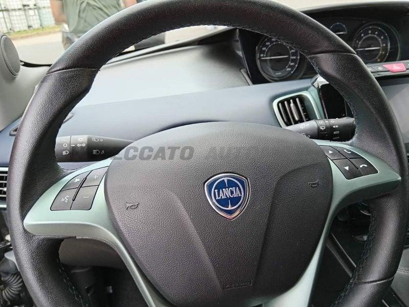 Lancia Ypsilon Ypsilon 1.0 firefly hybrid Platino s&s 70cv