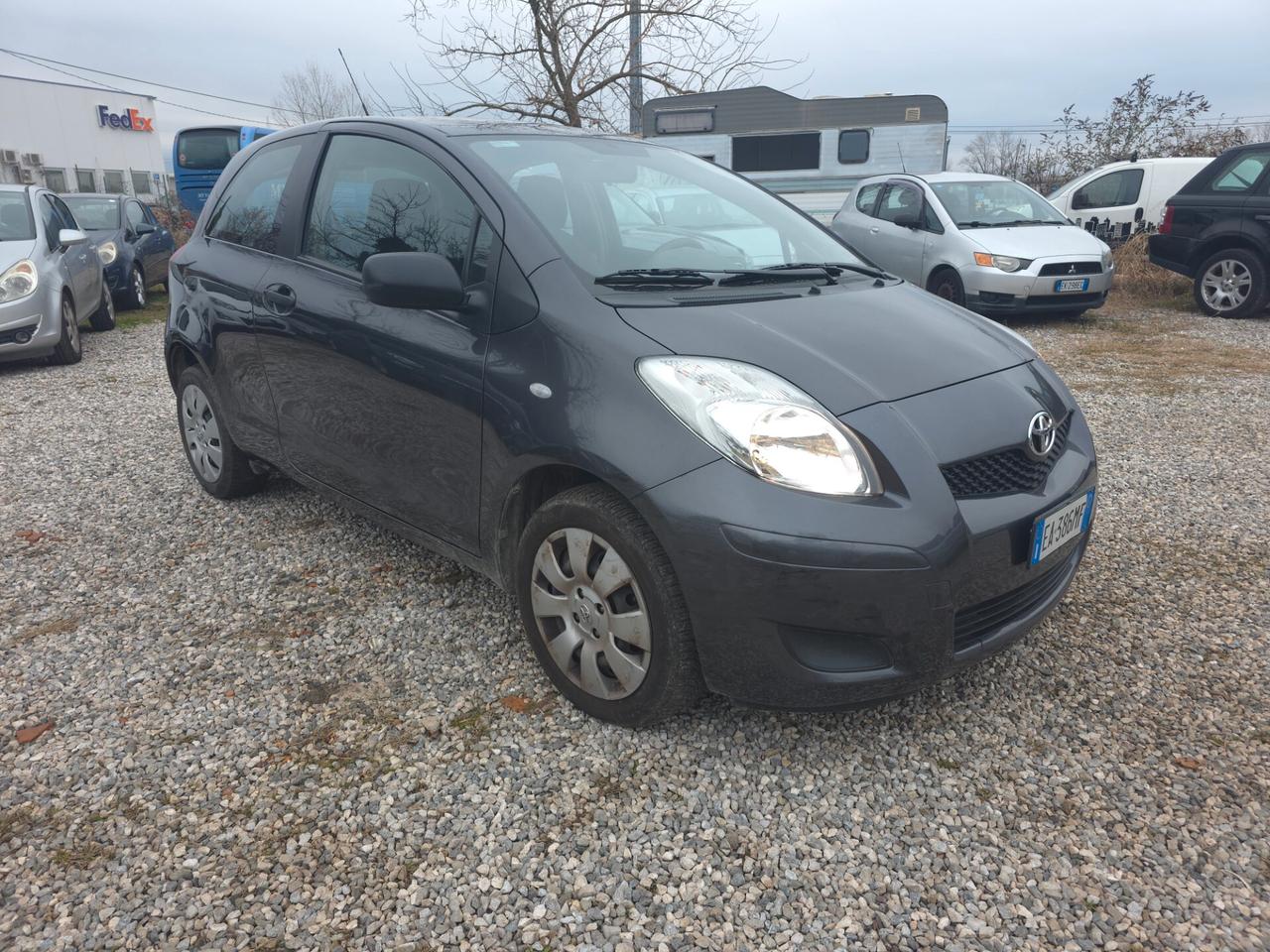 Toyota Yaris 1.0 3 porte