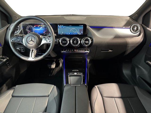 MERCEDES-BENZ B 180 d Automatic Street Edition