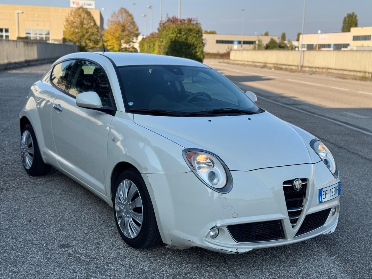 Alfa Romeo MiTo 1.3 JTDm-2 95 CV S&S Distinctive Sport Pack