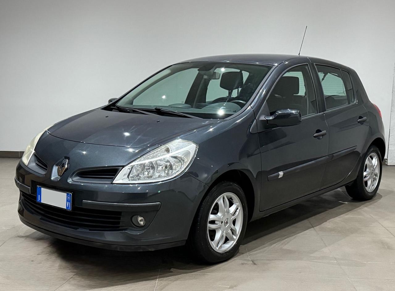 Renault Clio 1.2 (55cv/75kw) 16v Per Neopatentati