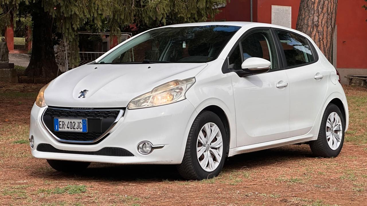 Peugeot 208 PureTech 82 5p Allure 2014 OTTIMO STATO leggi testo GPL