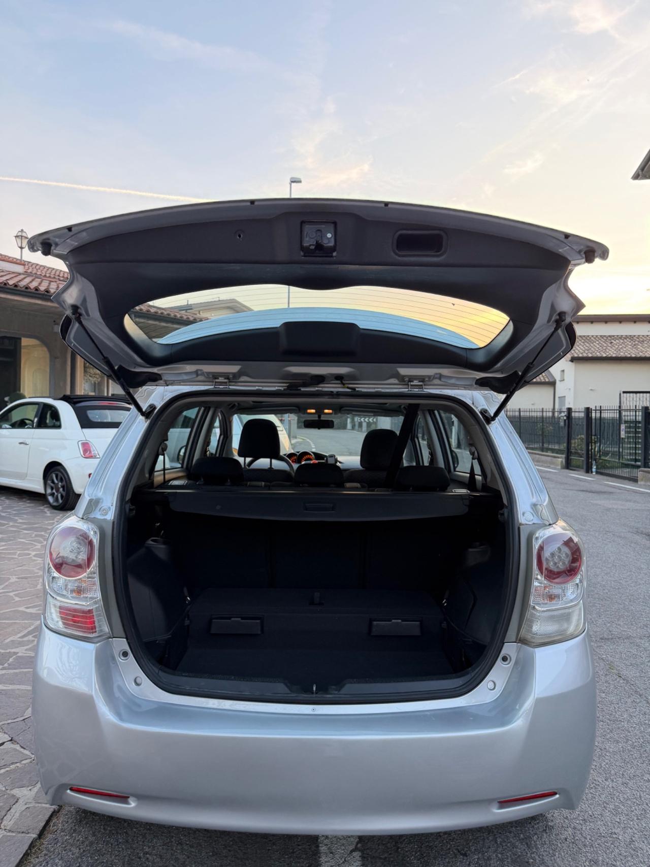 Toyota Verso 1.6 Sol