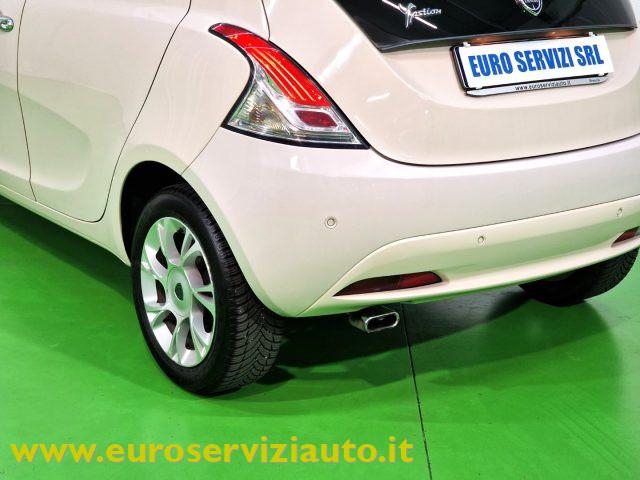 LANCIA Ypsilon 1.2 69 CV 5 porte Platinum
