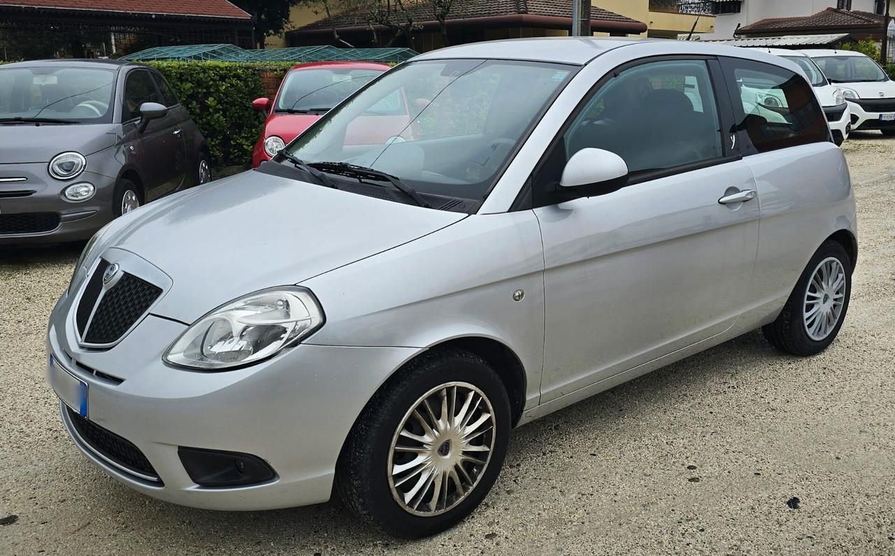 Lancia Ypsilon 1.2 Benzina - 2010