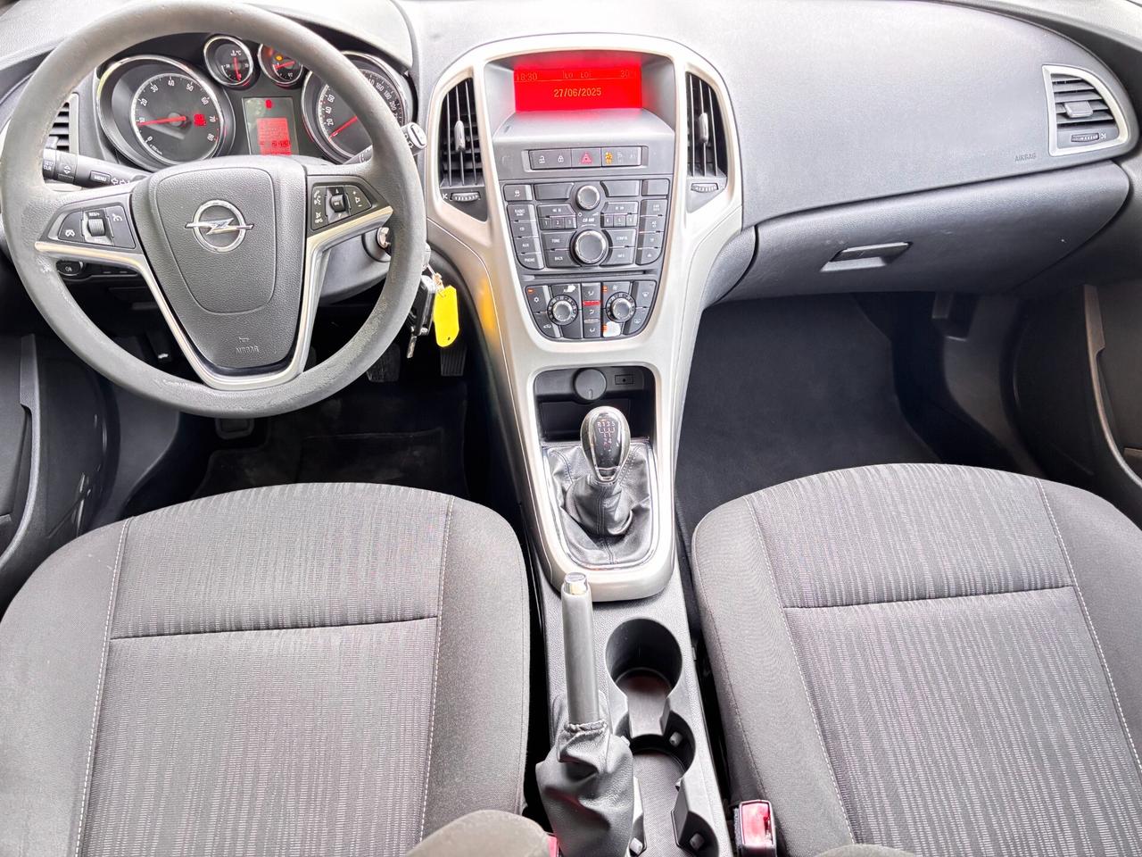 Opel Astra 1.4 100CV 5 porte Cosmo