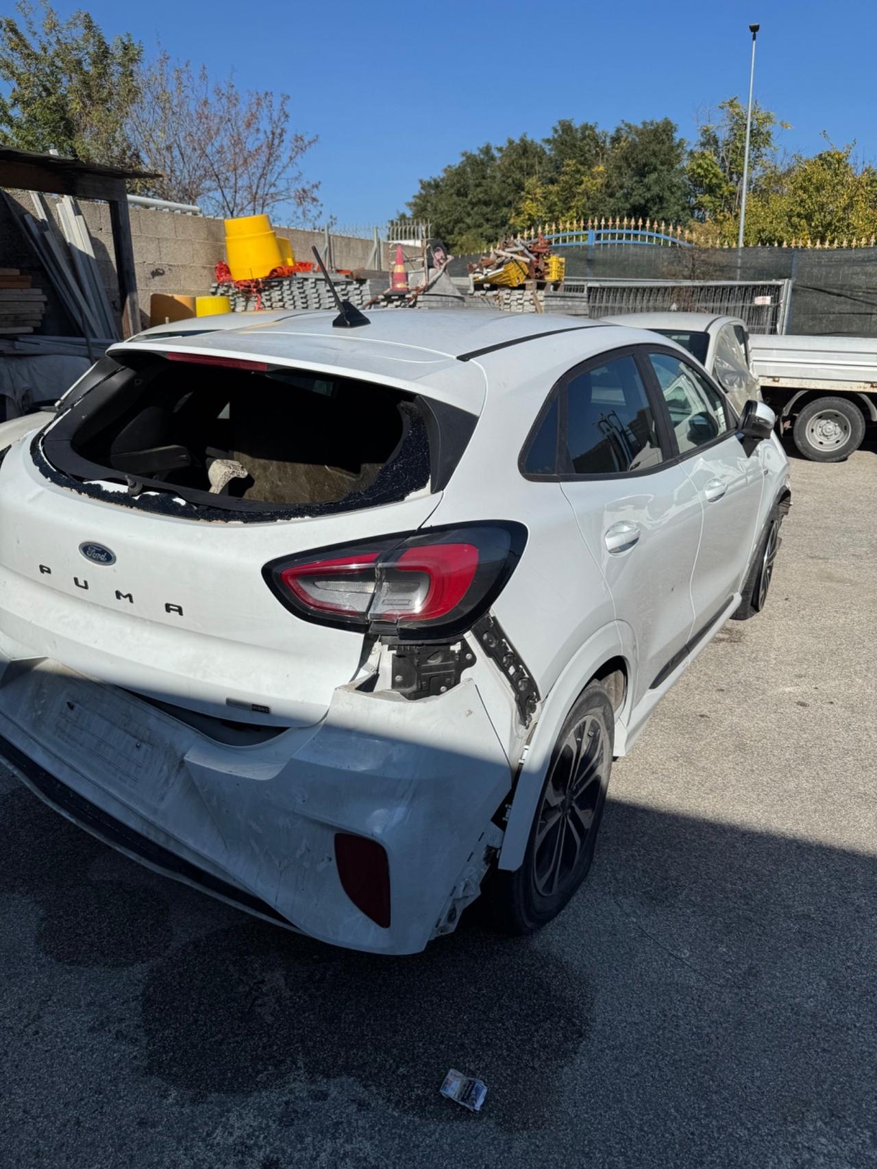 Ford puma 1.0 hybrid 2022 automatica