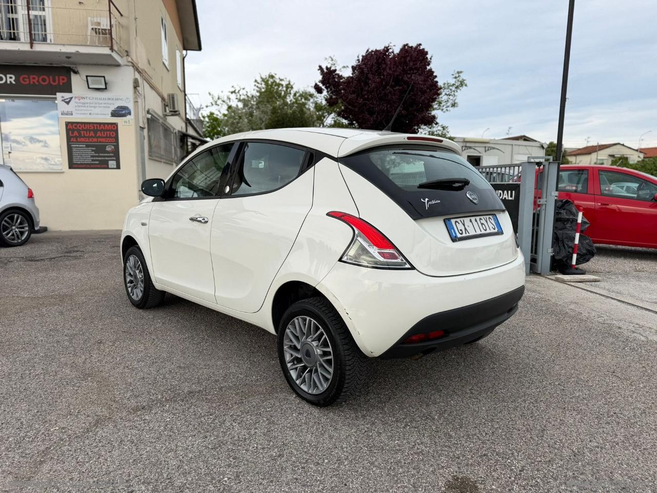 LANCIA Ypsilon 0.9 T.Air 85CV 5p. Met.Ec. Gold