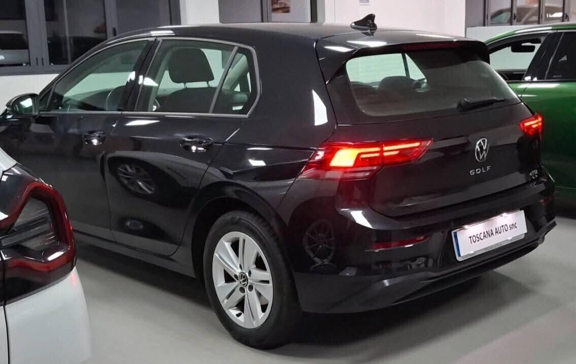 Volkswagen Golf 8 1.0 eTSI EVO DSG uniproprietario