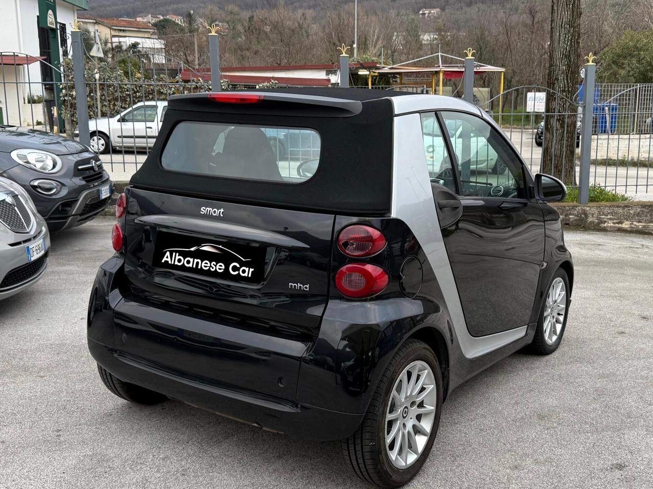 Smart ForTwo 1.0 MHD 70 CV Cabrio Passion