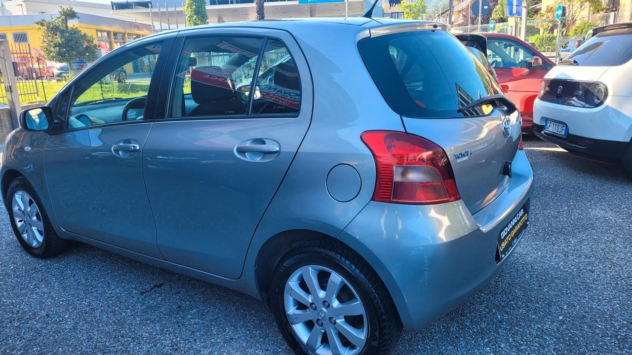 Toyota Yaris 1.3 5 porte Sol