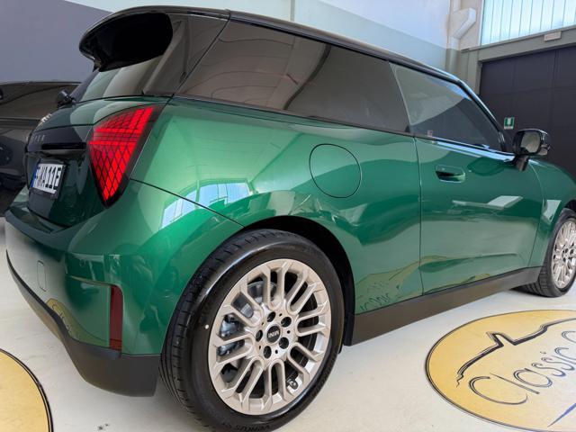 MINI Cooper E Cooper E Favoured BRITISH RACIG GREEN