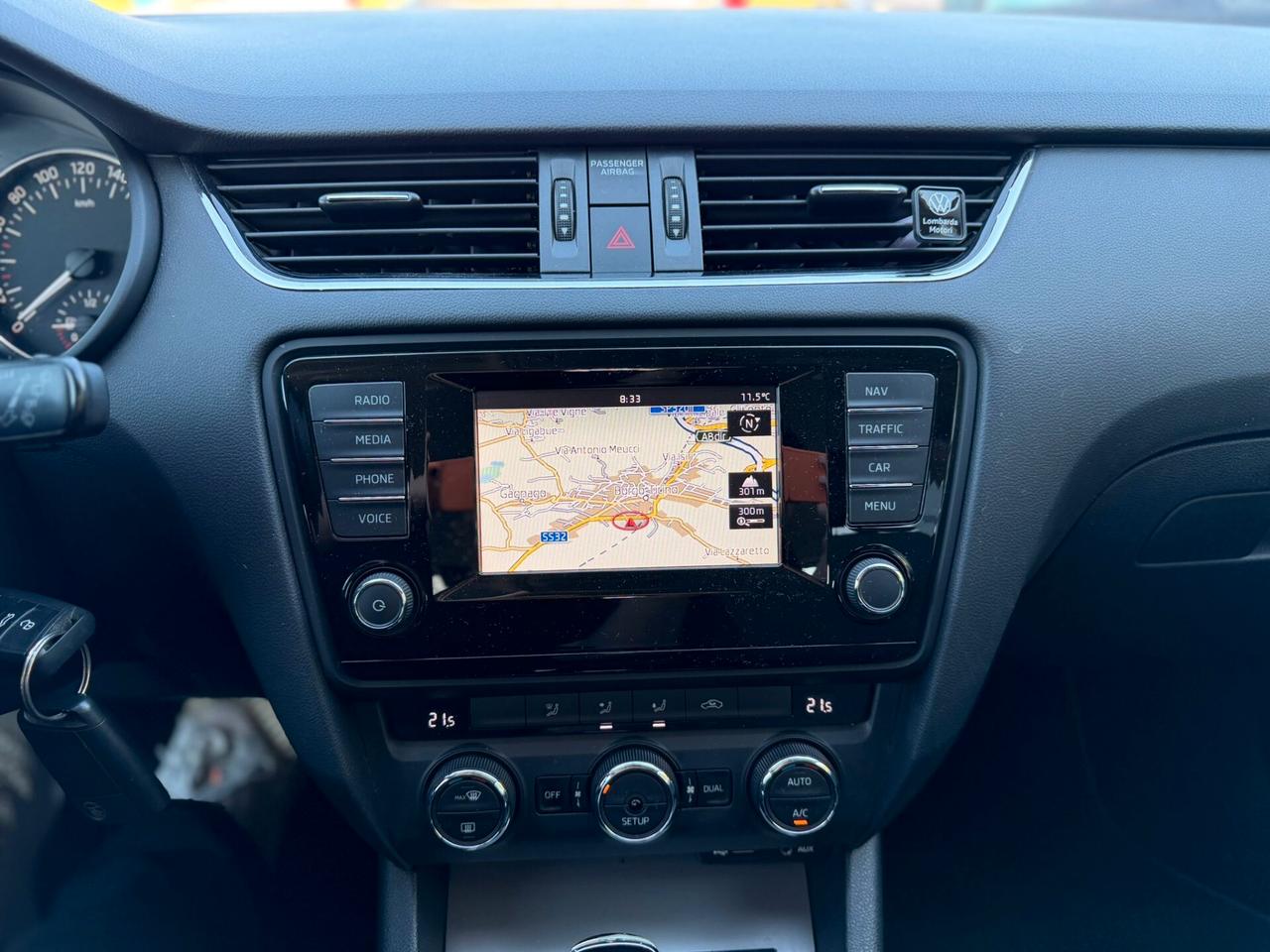 Skoda Octavia 1.6 TDI CR 105 CV DSG Wagon Elegance