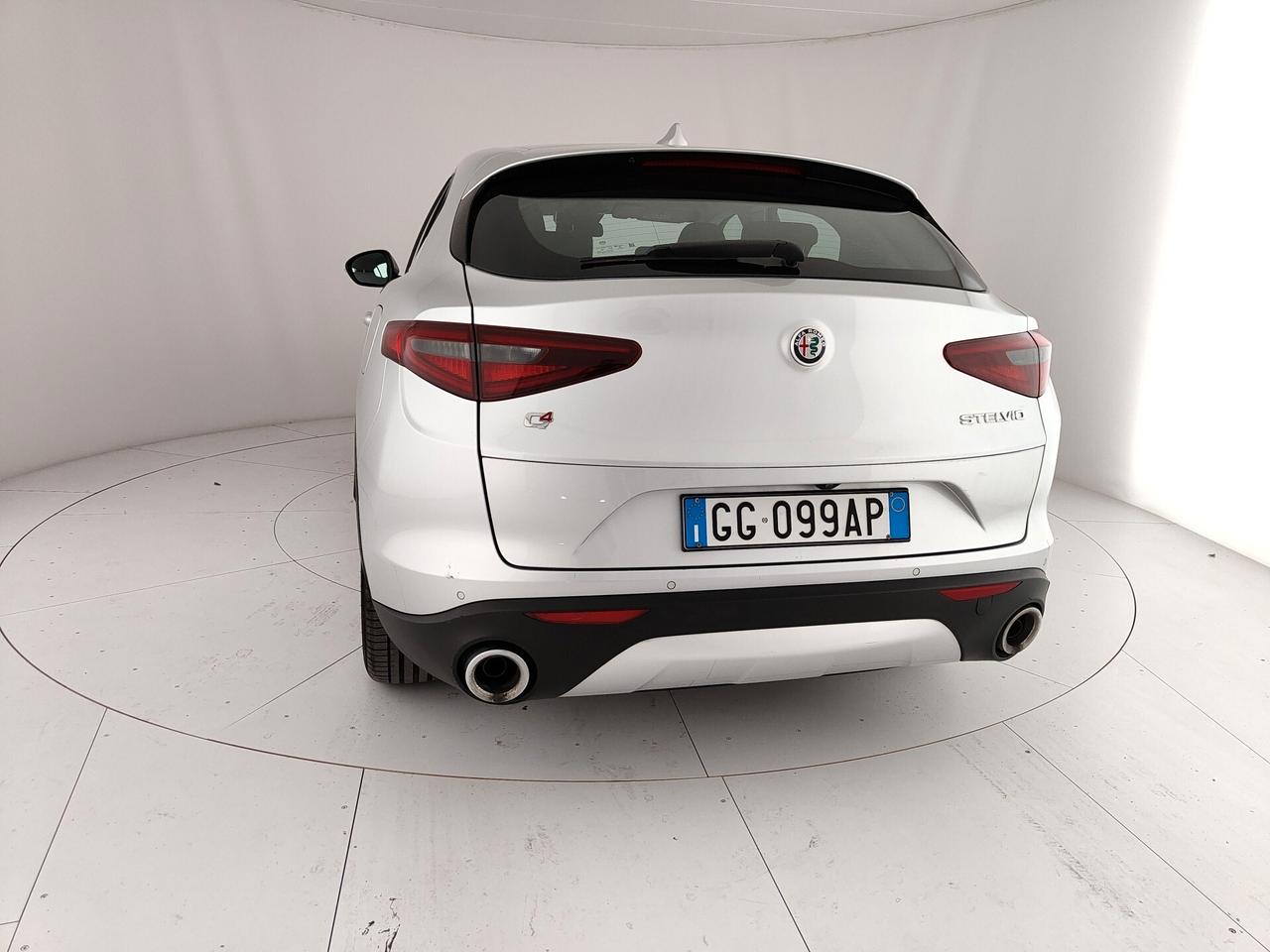 Alfa Romeo Stelvio 2.2 Turbodiesel 190 CV AT8 RWD Business