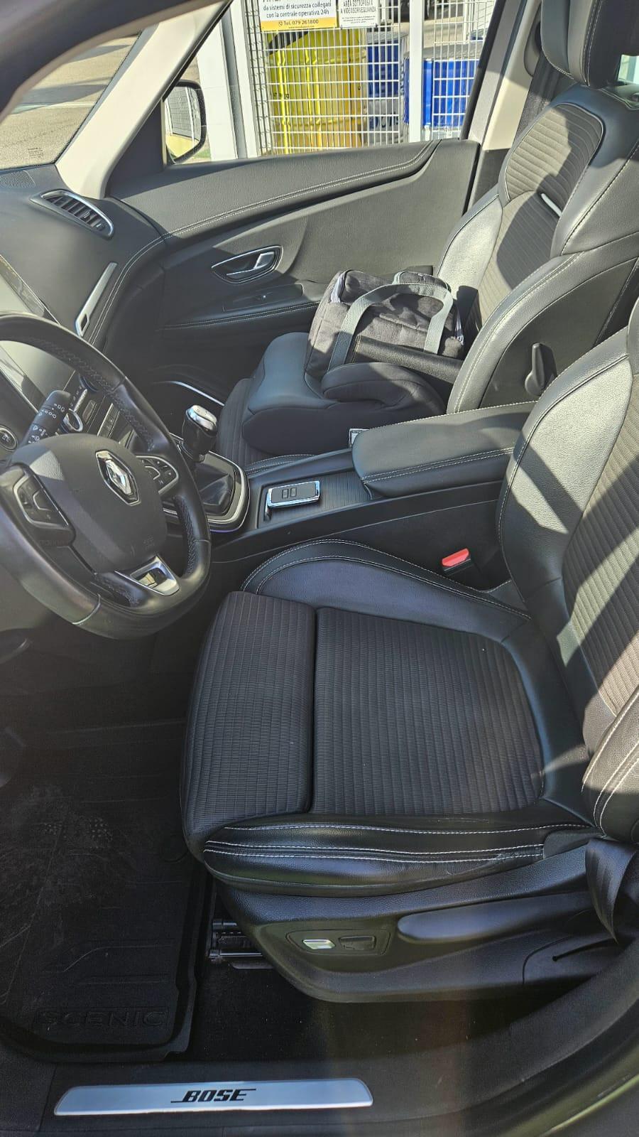 Renault Scenic Scénic dCi 8V 110 CV Energy Bose