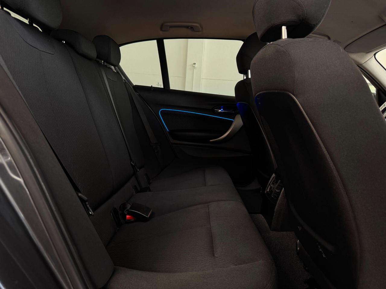 Bmw 116 116d 5p. Urban