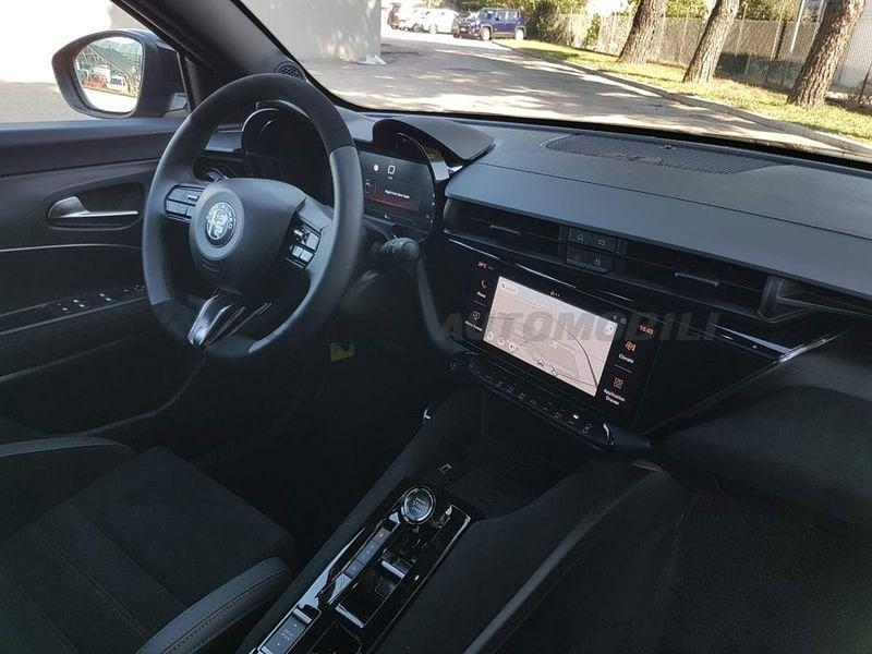 Alfa Romeo Junior Junior 1.2 ibrida Q4 145cv edct6
